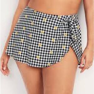Old Navy Black and White Gingham Swim Sarong
